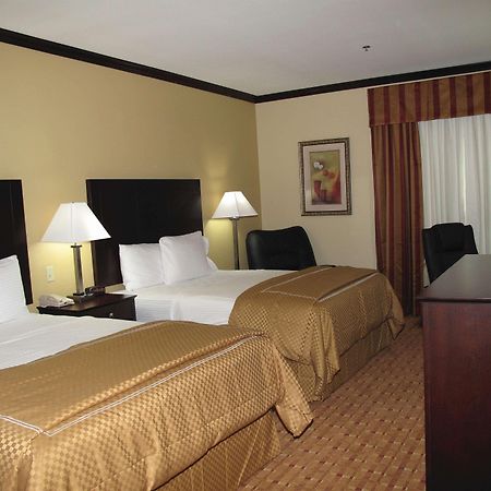 Hotel La Quinta By Wyndham Ennis Extérieur photo