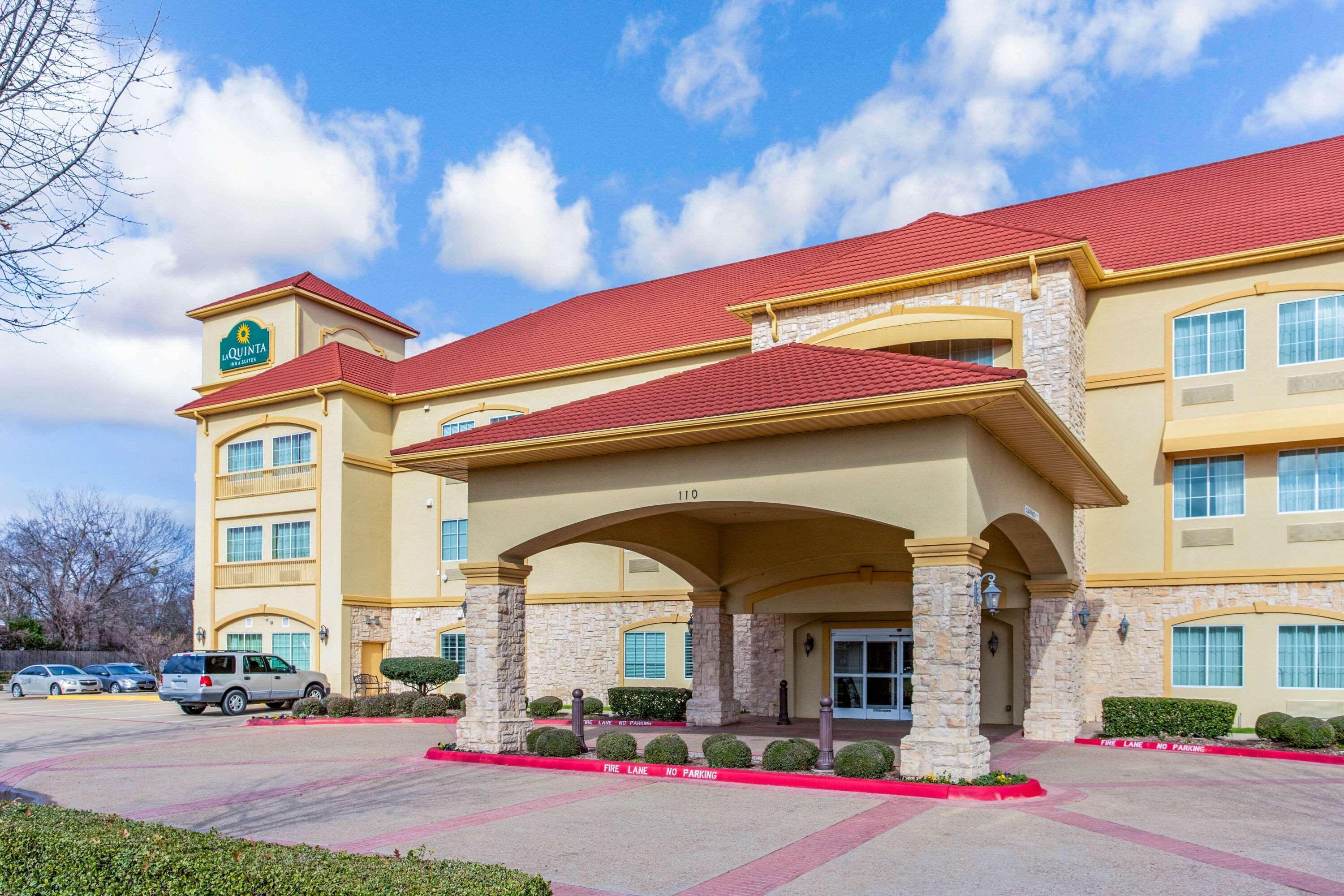 Hotel La Quinta By Wyndham Ennis Extérieur photo
