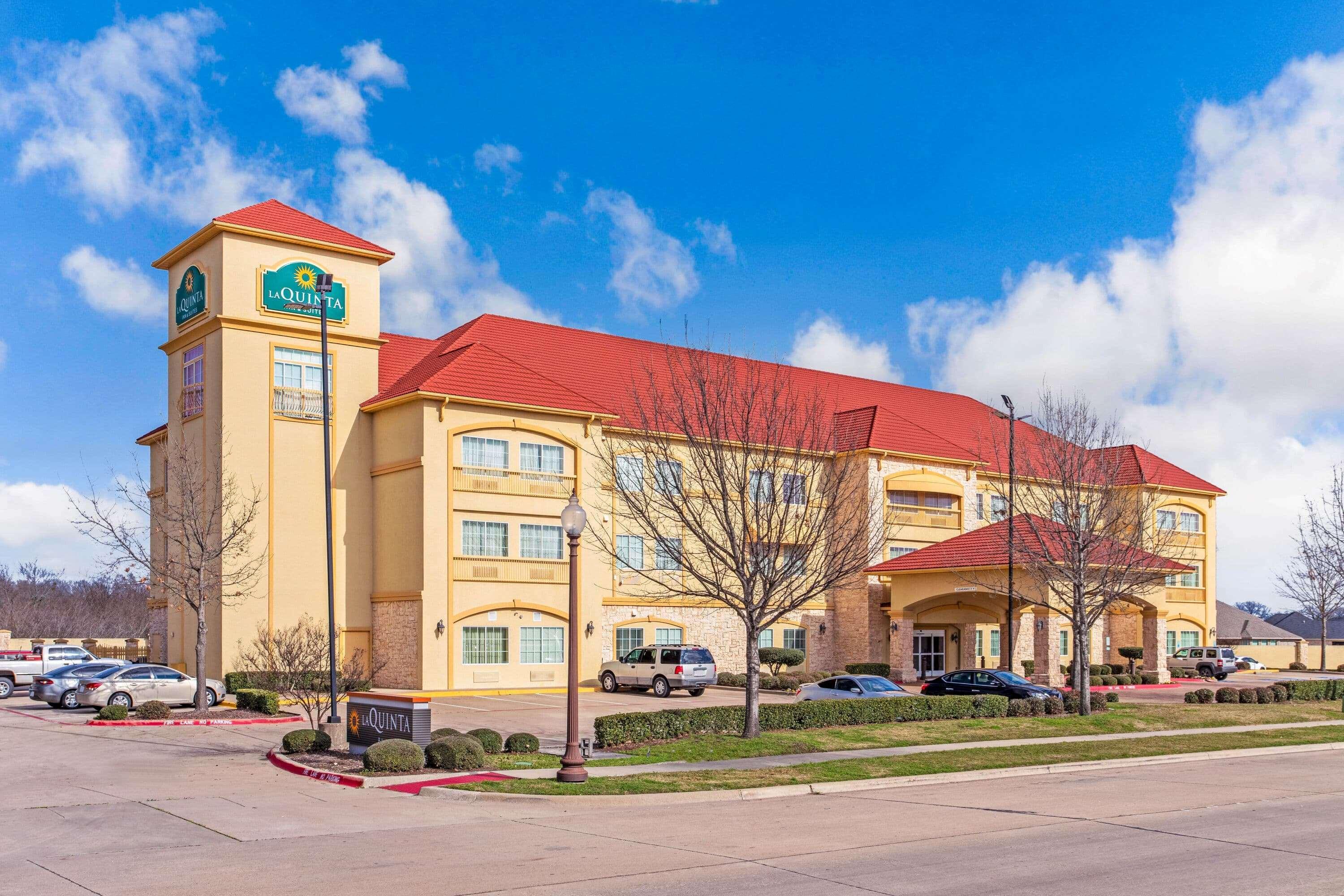 Hotel La Quinta By Wyndham Ennis Extérieur photo
